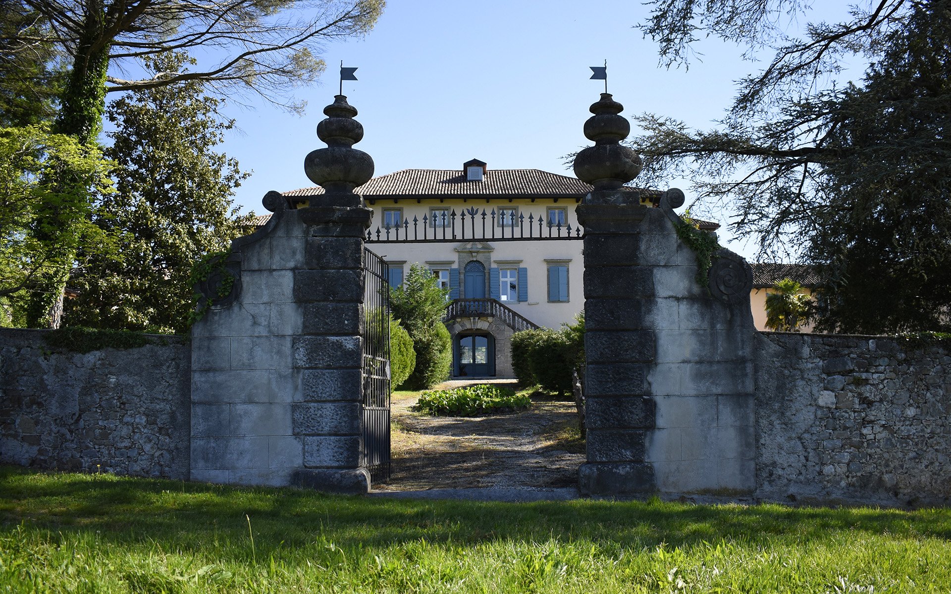 Villa storica sede del Centro Medico Pedagogico S. Maria dei Colli di Fraelacco (UD). Villa storica con bellissimo parco, sede del Centro Medico Pedagogico Santa Maria dei Colli di Fraelacco (UD).